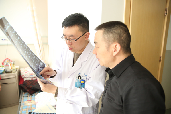 ��Ժ������(n��i)���յ������t(y��)�¸����t(y��)�����ķ���(w��)�ܵ��������u�r(ji��)