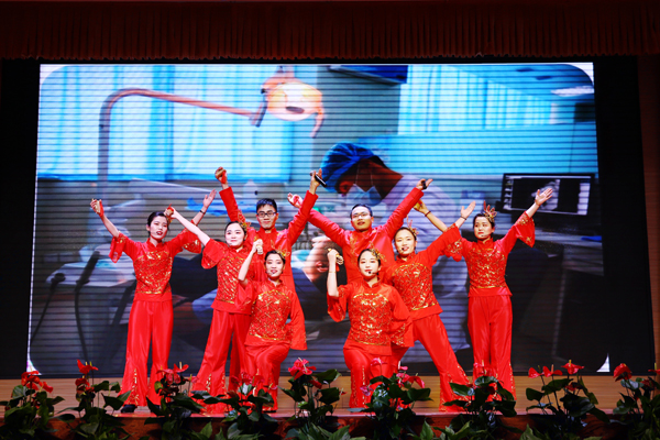 2018ӭ�´����(hu��)�F(xi��n)��(ch��ng)���ݹ�(ji��)Ŀ