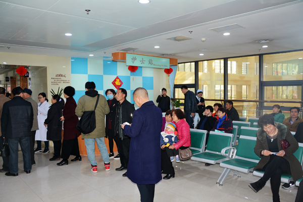 ����һ��Ժ���ҽ��ڹ��l(xi��ng)��--�Ƿ�վ���(d��ng)����(d��ng)