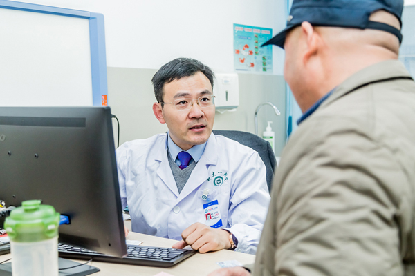 ����һ��Ժ���ҽ��ڹ��l(xi��ng)��--�Ƿ�վ���(d��ng)����(d��ng)