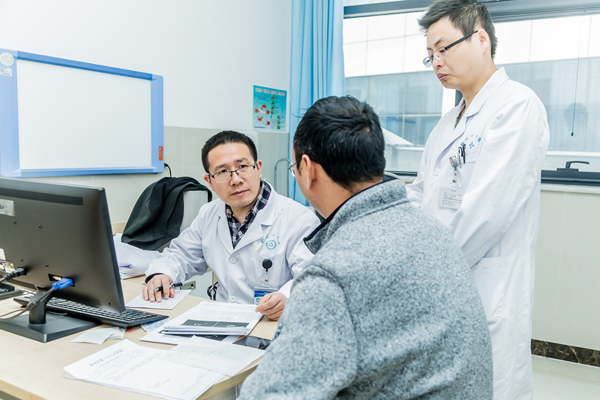 ����һ��Ժ���ҽ��ڹ��l(xi��ng)��--�Ƿ�վ���(d��ng)����(d��ng)