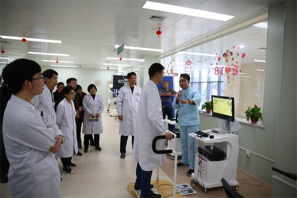 ���ܿ���(f��)�^(q��)