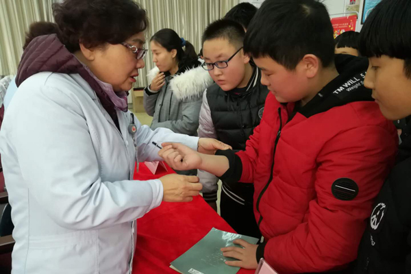 我院開展關(guān)注腎臟病關(guān)愛女性健康知識大講堂暨義診活動 我院開展關(guān)注腎臟病關(guān)愛女性健康知識大講堂暨義診活動