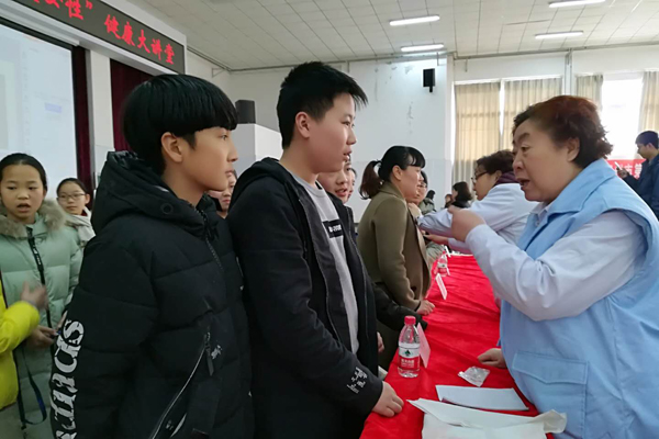 我院開展關(guān)注腎臟病關(guān)愛女性健康知識大講堂暨義診活動 我院開展關(guān)注腎臟病關(guān)愛女性健康知識大講堂暨義診活動