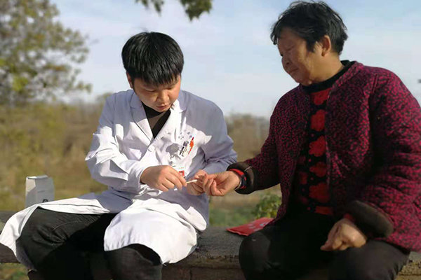 ��Ժ�_չ�����c�����������s��ͥ�������(w��)���зּ��\��؟(z��)