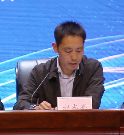 �����L�w־��