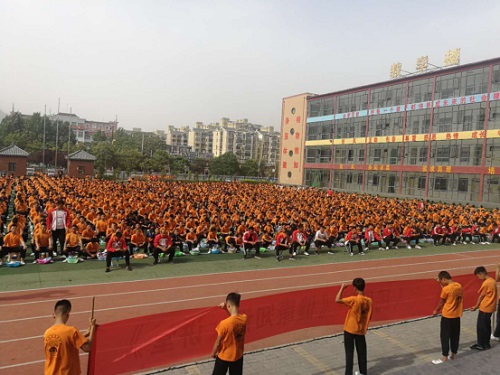 ����֪�R�M(j��n)У�@��Ժ���҈F(tu��n)�(du��)���M(j��n)��������W(xu��)У