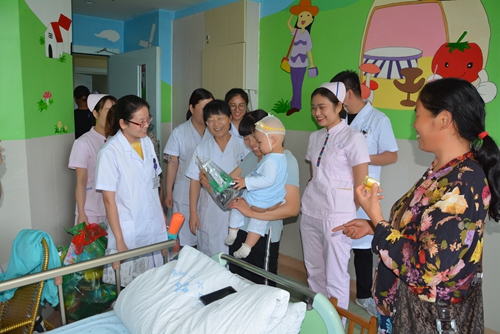 �옷��һ�c�������Ժ�����e�k�ͶY��Iף�����