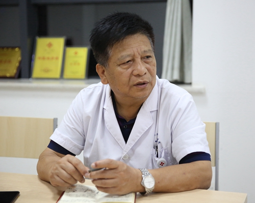 ÷������Ժ�L(zh��ng)���Y(ji��)��(j��ng)�(y��n)