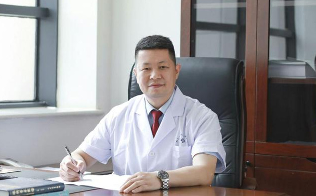 眼科吳紅昌:播撒光明的使者 眼科吳紅昌:播撒光明的使者