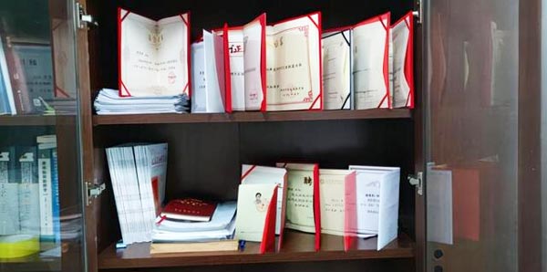 謝星彤:無影燈下的生命守衛(wèi)者 謝星彤:無影燈下的生命守衛(wèi)者