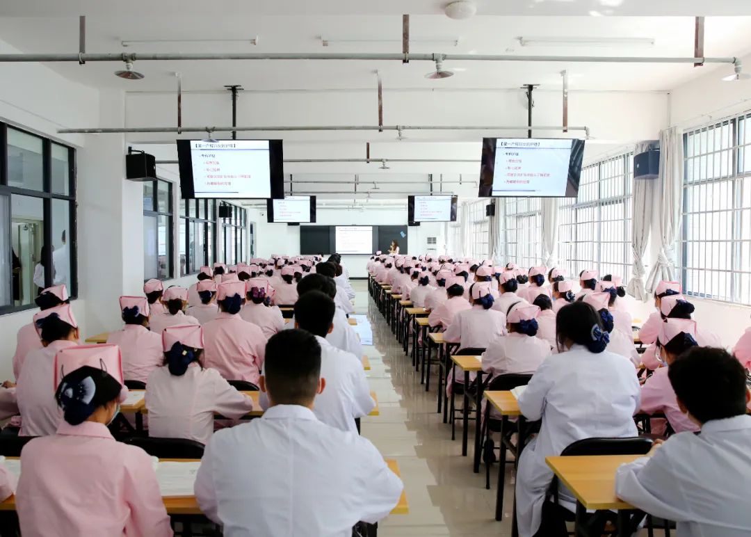 (du)µĽҡ(sh)Ӗ(xn)ҵȈ(chng)M(jn)Ѕ^