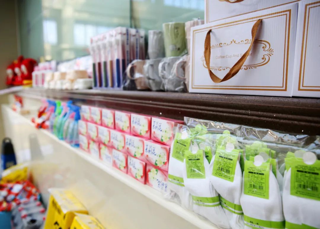 ꖳt(y)ԺekcףԪѹ(ji)ϵĻ(dng)