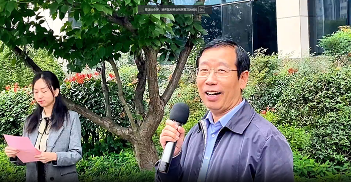 院長(zhǎng)劉丙林宣布金秋趣味運(yùn)動(dòng)會(huì)比賽開幕 院長(zhǎng)劉丙林宣布金秋趣味運(yùn)動(dòng)會(huì)比賽開幕