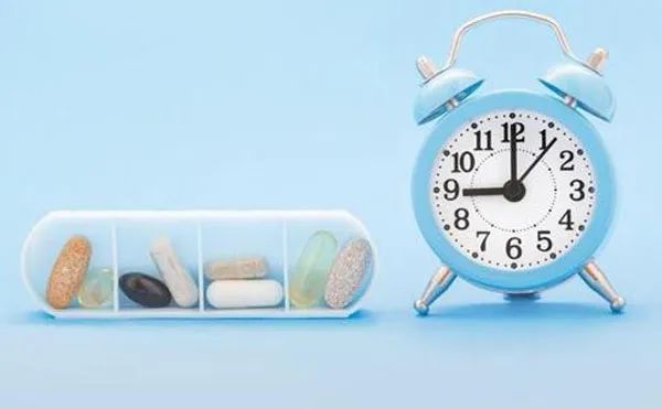 һͻȻ赹ڵԭ򾹺P(gun)