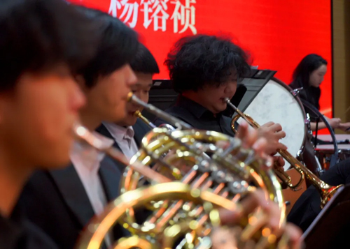 (l)A¡ͬС(yng)t(y)Ժ2025꽻(l)(hu)AM(mn)Ļ